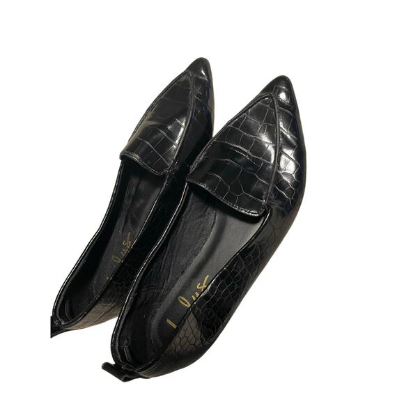 Lulus Black Crocodile patterned flats size 8.5 - Picture 9 of 9